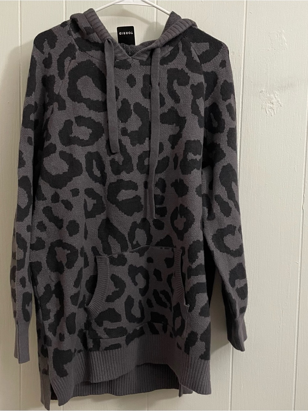 torrid NWT Black and Gray Leopard Knit Hoodie